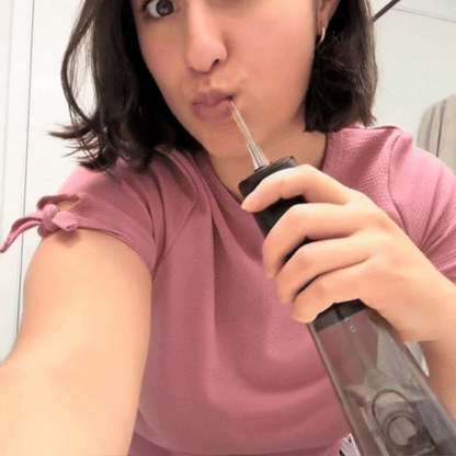 AQUACLEAN Irrigador Bucal: Limpieza profunda, sonrisa radiante